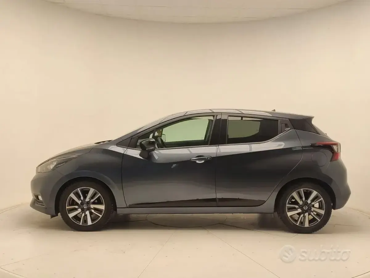 Usata Nissan Micra 92 CV (67 kW) 2021 Grigio Utilitaria
