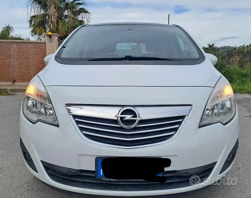 Usata Opel Meriva 2014 Bianco Monovolume