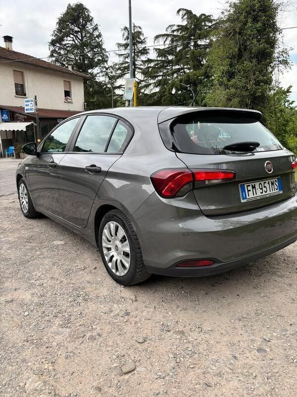 Usata Fiat Tipo 95 CV (69 kW) 2018 Grigio Station wagon