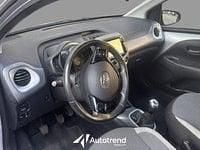 Usata Toyota Aygo Connect Style 72 CV (52 kW) 2021 Argento Utilitaria