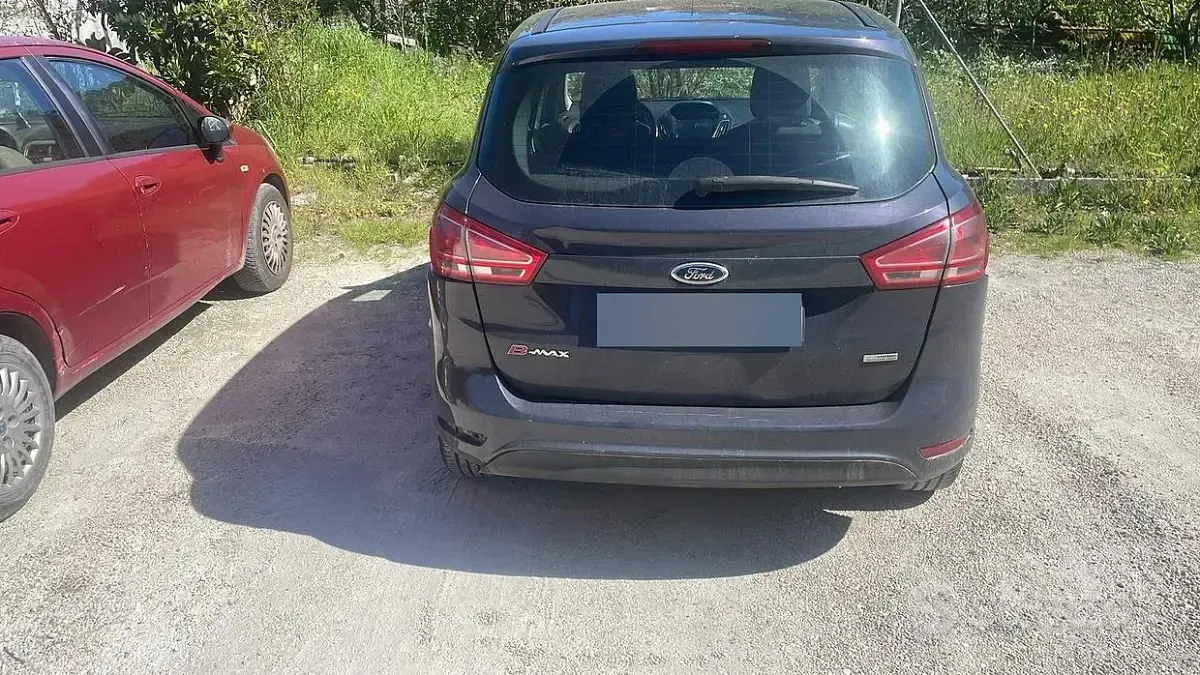 Usata Ford B-MAX 95 CV (69 kW) 2013 Blu Monovolume