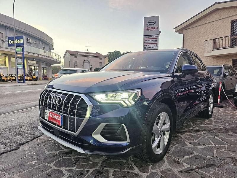 Blu/azzurro Usata 2022 Audi Q3 Advanced SUV | 26.500 € (Super prezzo) - Immagine 1/4