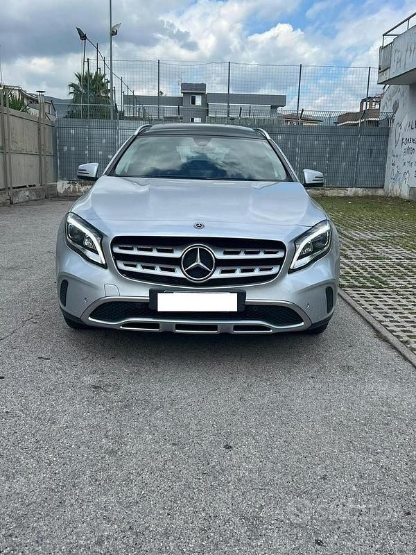 Usata Mercedes GLA200 136 CV (100 kW) 2018 SUV