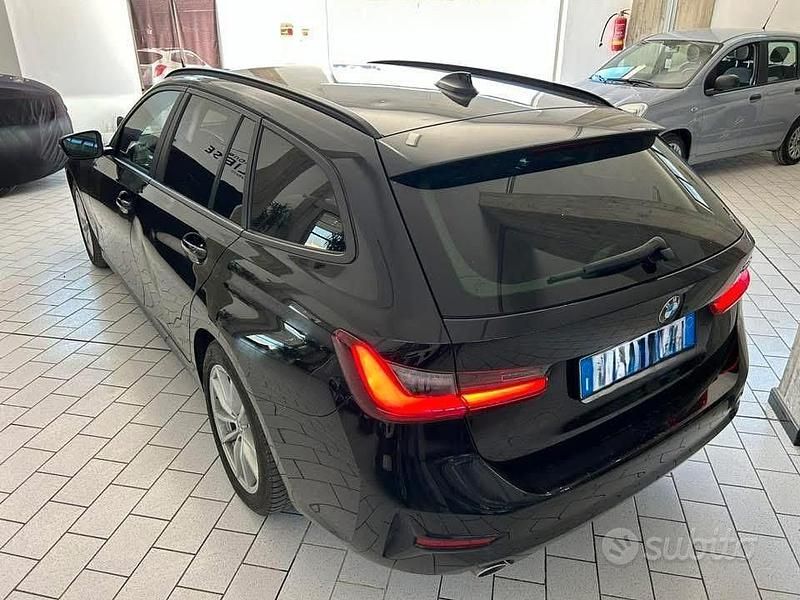 Usata BMW 318 Advantage 150 CV (110 kW) 2022 Nero Station wagon