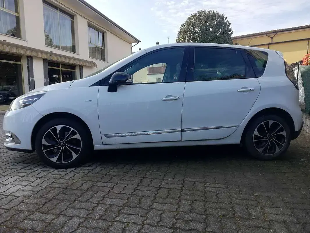 Usata Renault Scénic III Luxe 131 CV (96 kW) 2015 Bianco Monovolume