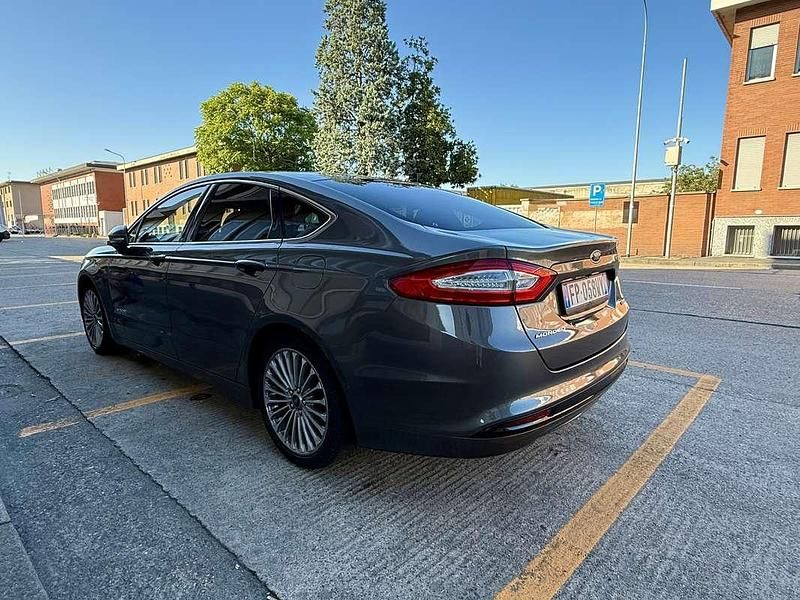 Usata Ford Mondeo Vignale 140 CV (102 kW) 2018 Berlina