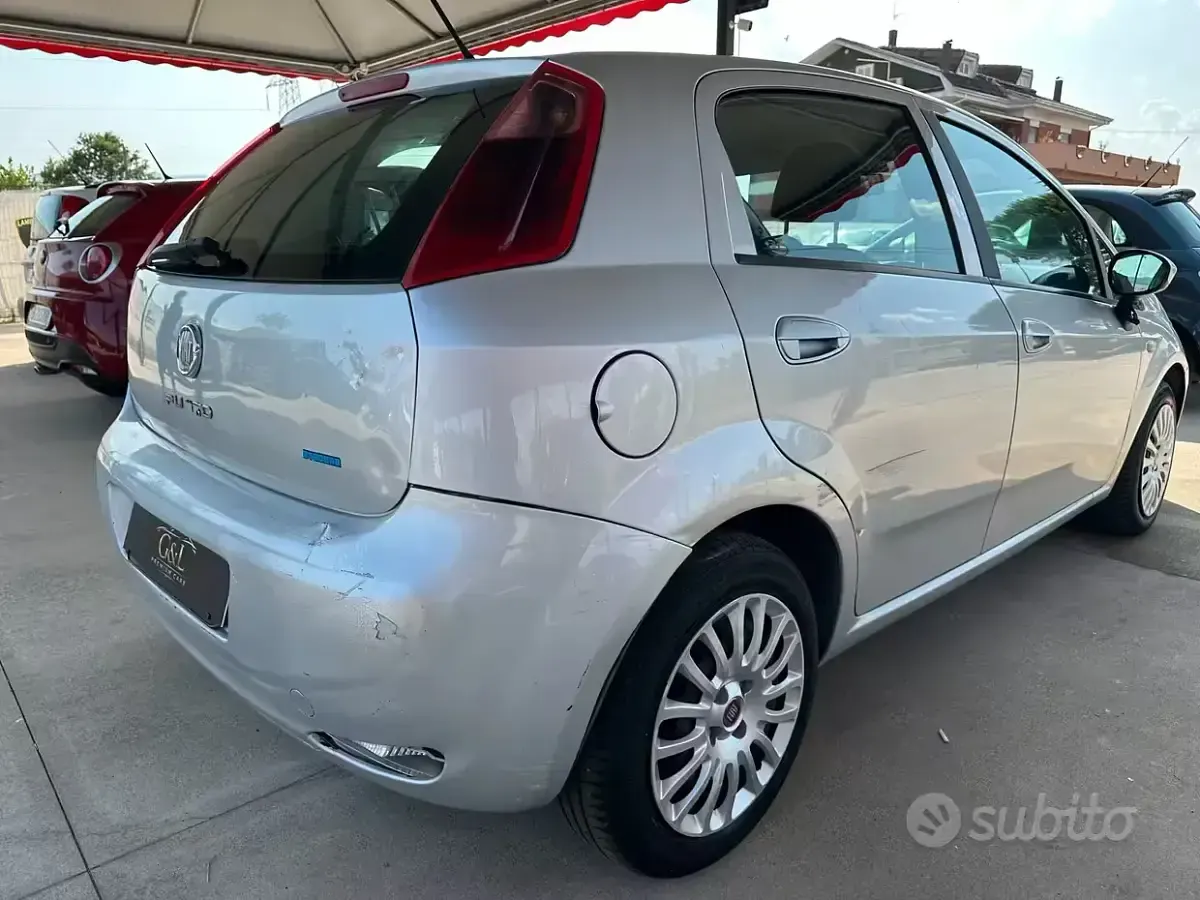 Usata Fiat Punto Evo Dynamic 75 CV (55 kW) 2012 Grigio Utilitaria