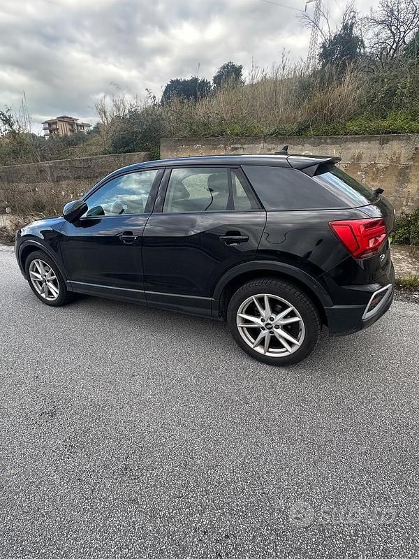 Usata Audi Q2 Advanced Plus 116 CV (85 kW) 2021 Nero SUV