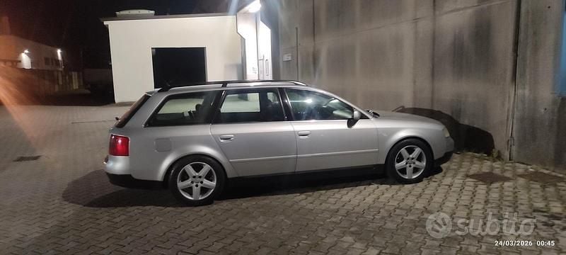 Usata Audi A6 150 CV (110 kW) 2000 Grigio Station wagon