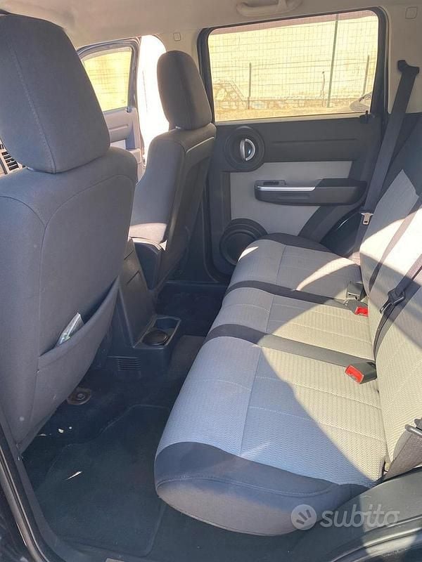 Usata Dodge Nitro 177 CV (130 kW) 2008 Nero SUV