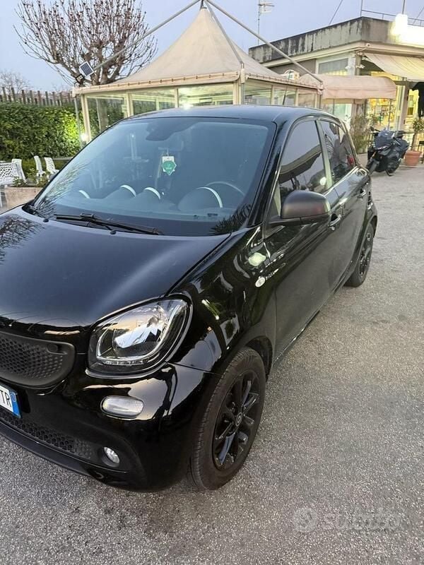 Usata Smart ForFour 2017 Nero Utilitaria