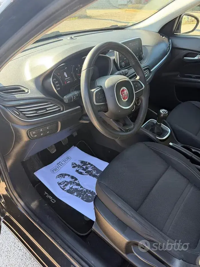 Usata Fiat Tipo Sport 95 CV (69 kW) 2019 Nero Berlina