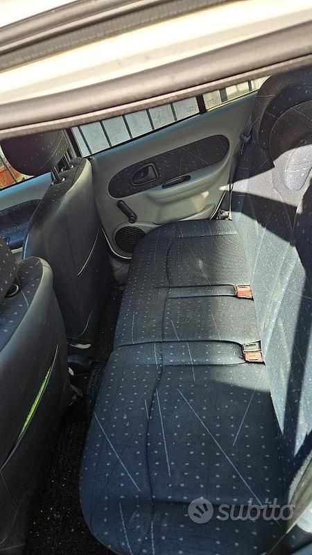 Usata Renault Clio II LIMITED 2003 Bianco Berlina