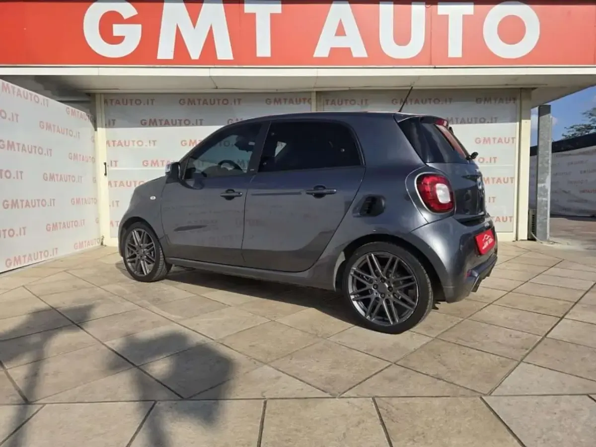 Usata Smart ForFour Brabus 90 CV (66 kW) 2017 Grigio Utilitaria