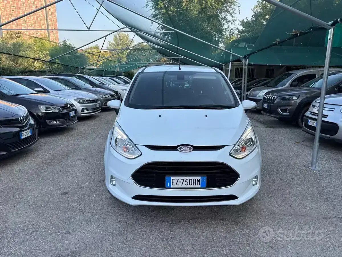 Usata Ford B-MAX Titanium 100 CV (73 kW) 2015 Bianco Monovolume