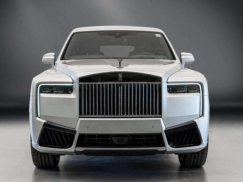 Nuova Rolls Royce Cullinan 600 CV (441 kW) 2025 Argento SUV
