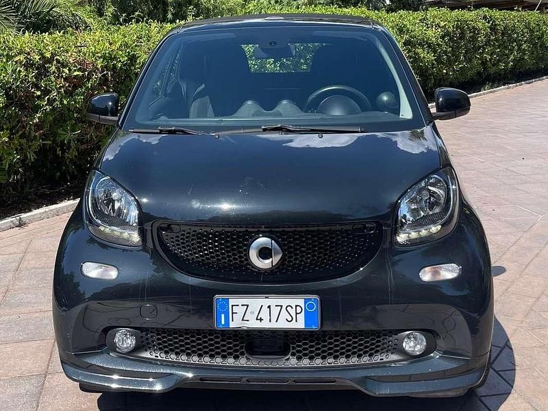 Usata Smart ForTwo Cabrio Superpassion 90 CV (66 kW) 2019 Nero Cabrio