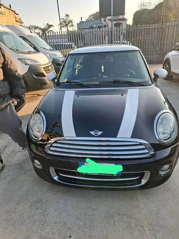 Usata Mini Cooper D 111 CV (81 kW) 2014 Utilitaria