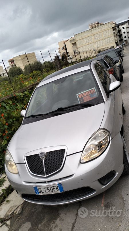 Usata 2008 Lancia Ypsilon Due volumi | 3300 € (Ottimo prezzo) - Immagine 1/4