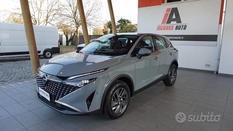 Usata Nissan Qashqai Acenta 158 CV (116 kW) 2025 Grigio SUV