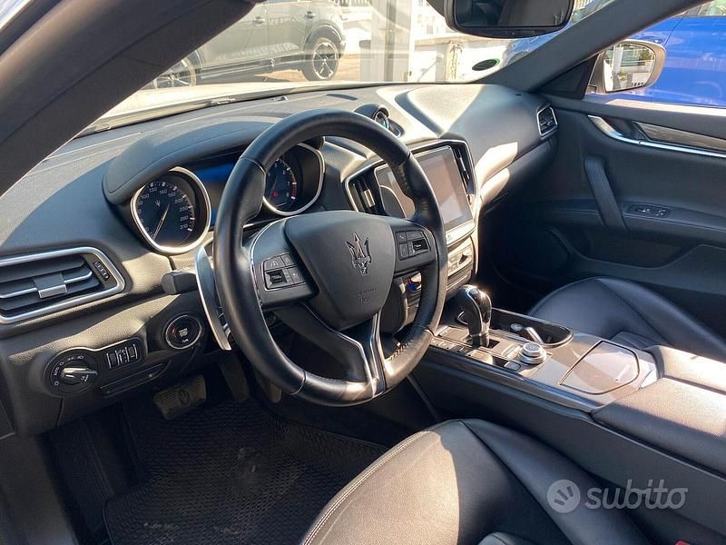 Usata Maserati Ghibli 350 CV (257 kW) 2017 Bianco Berlina