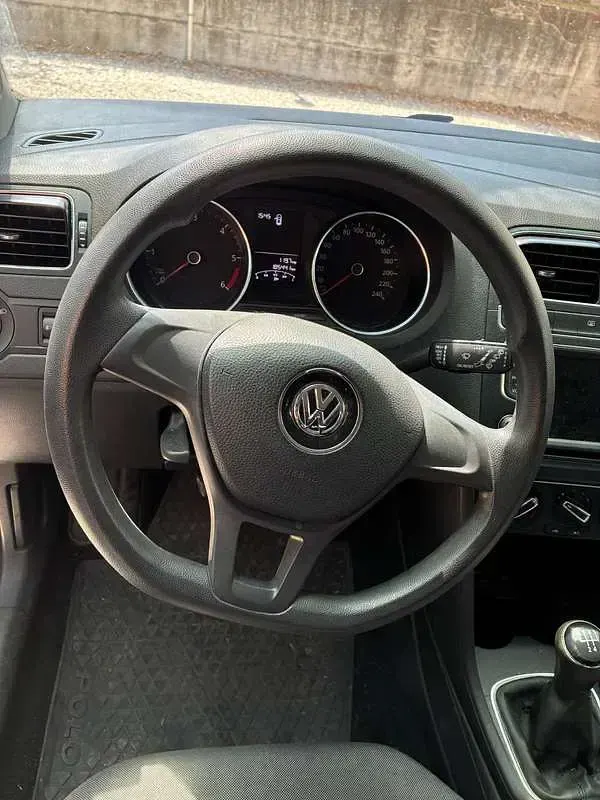 Usata VW Polo Comfortline 75 CV (55 kW) 2017 Bianco Berlina