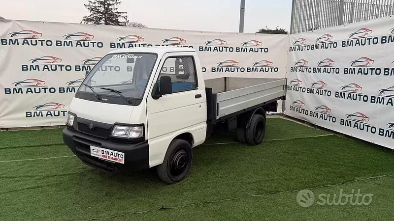 Usata Piaggio Porter 65 CV (47 kW) 2004 Bianco Berlina