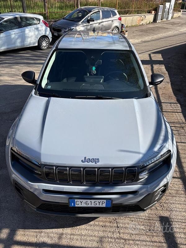 Usata Jeep Avenger Longitude 100 CV (73 kW) 2025 Grigio SUV