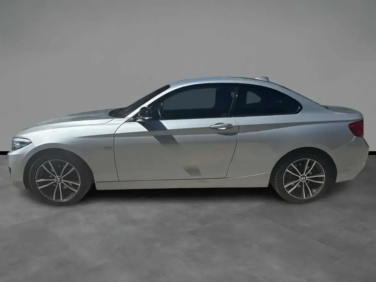 Usata BMW 218 Sport Line 150 CV (110 kW) 2019 Glaciersilber metallizzato Coupé