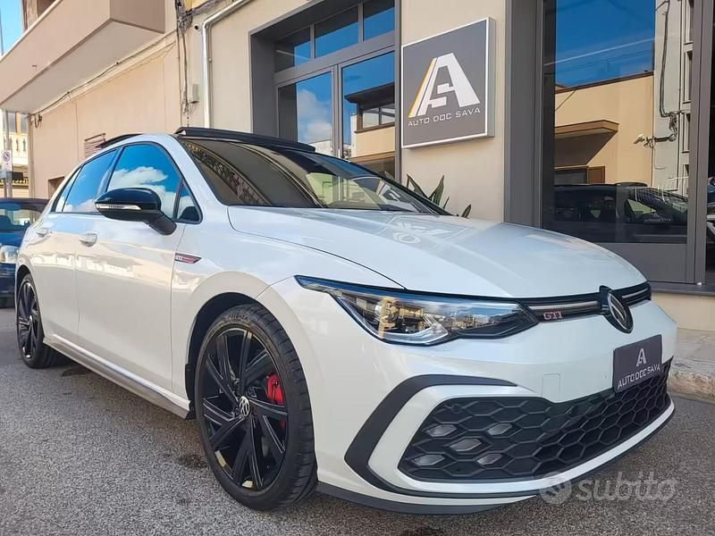 Usata VW Golf VIII GTI 245 CV (180 kW) 2024 Bianco Berlina