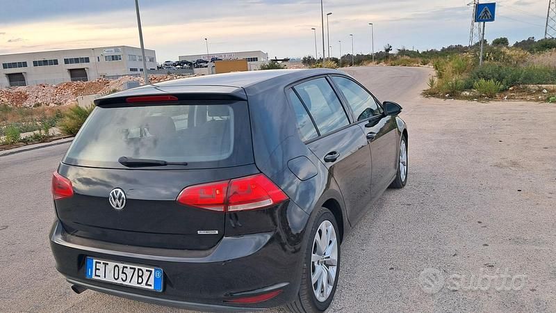 Usata VW Golf VII 110 CV (80 kW) 2013 Nero Berlina