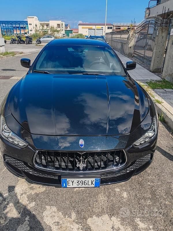 Usata Maserati Ghibli 250 CV (183 kW) 2015 Nero Berlina