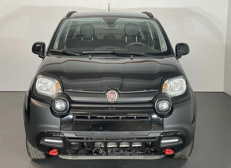 Usado Fiat Panda Cross Cross 70 CV (51 kW) 2024 Negro Utilitario