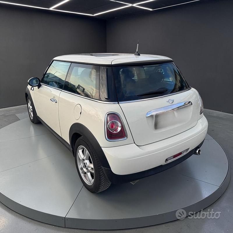 Usata Mini One D 90 CV (66 kW) 2013 Beige Utilitaria