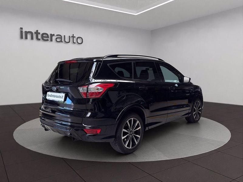 Usata Ford Kuga ST-Line 150 CV (110 kW) 2019 Nero metallizzato SUV