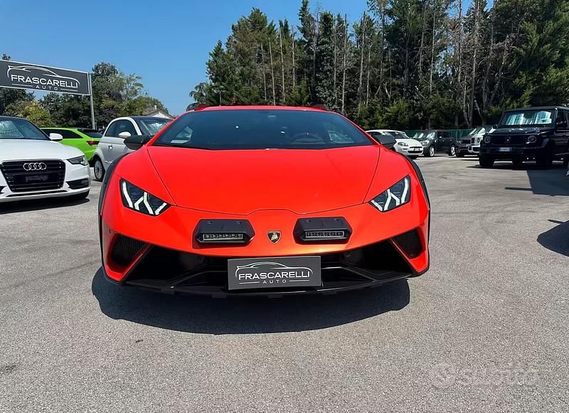 Nuova Lamborghini Huracán 610 CV (448 kW) 2025 Arancio xanto Coupé