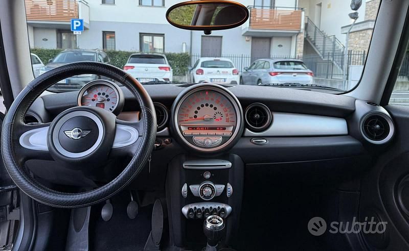 Usata Mini ONE 75 CV (55 kW) 2009 Grigio Utilitaria