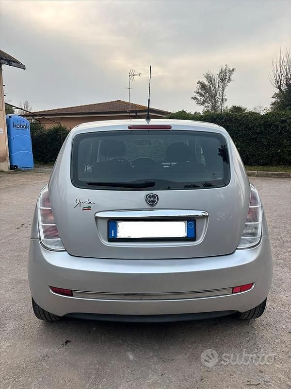 Usata Lancia Ypsilon 60 CV (44 kW) 2007 Utilitaria