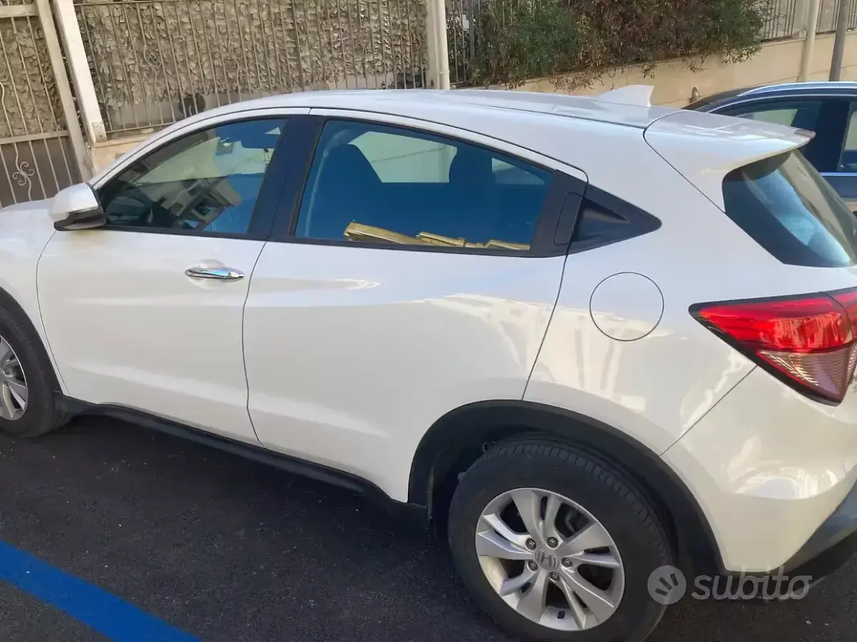 Usata Honda HR-V Elegance 120 CV (88 kW) 2018 Bianco SUV