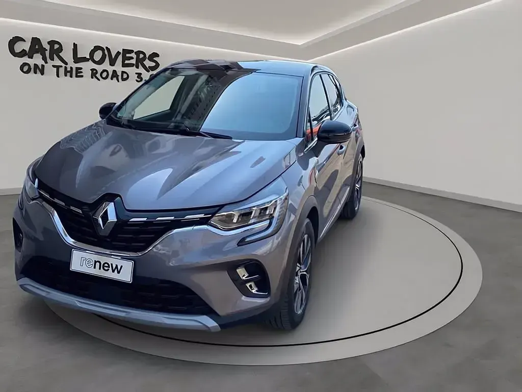 Usata Renault Captur Intens 101 CV (74 kW) 2023 Grigio chiaro SUV