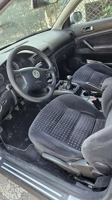 Usata VW Passat 101 CV (74 kW) 2003 Berlina
