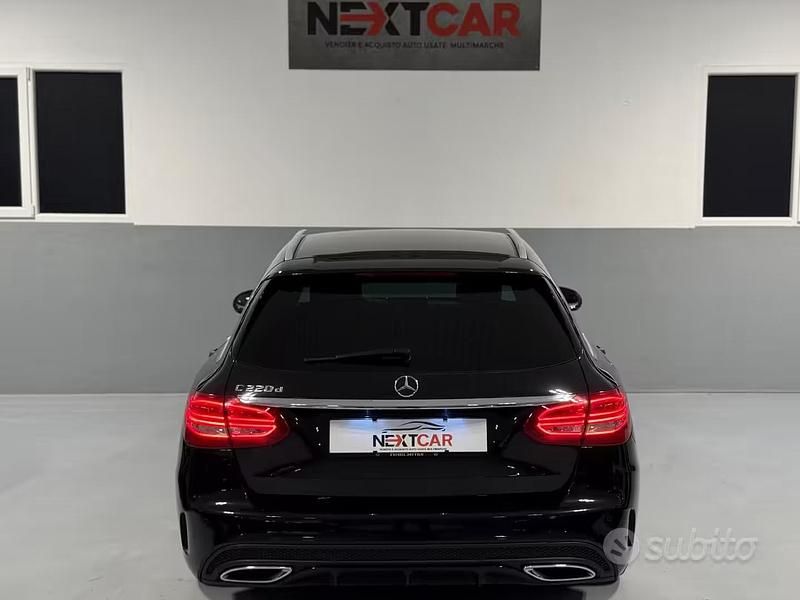 Usata Mercedes C220 AMG line 170 CV (125 kW) 2017 Nero Station wagon