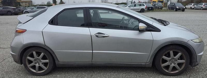 Usata Honda Civic Elegance 140 CV (102 kW) 2007 Berlina