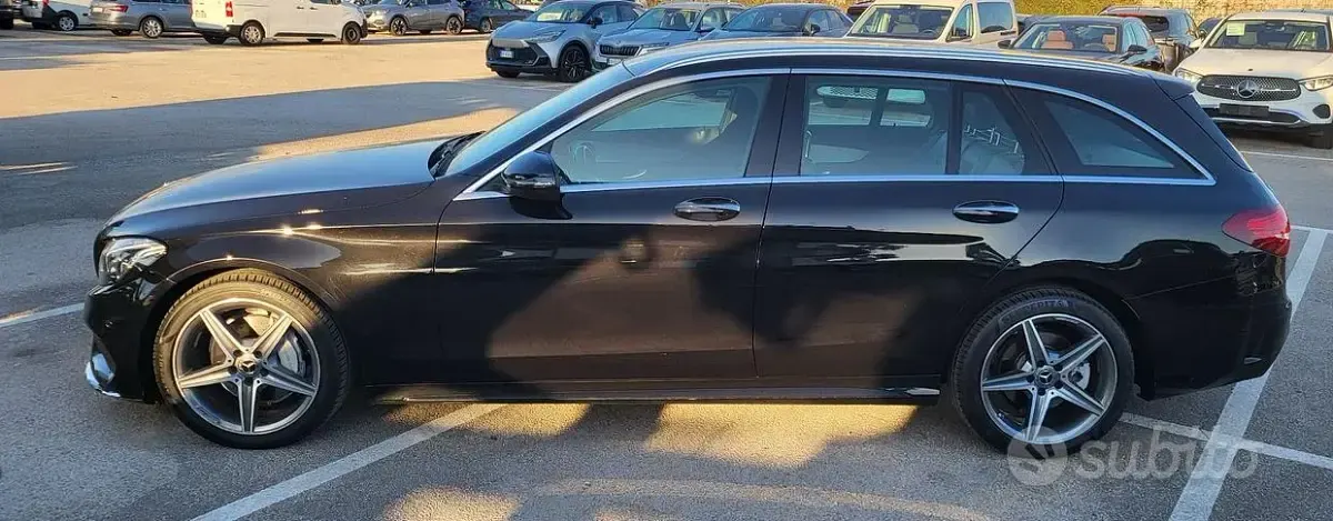 Usata Mercedes C220 194 CV (142 kW) 2018 Nero Station wagon