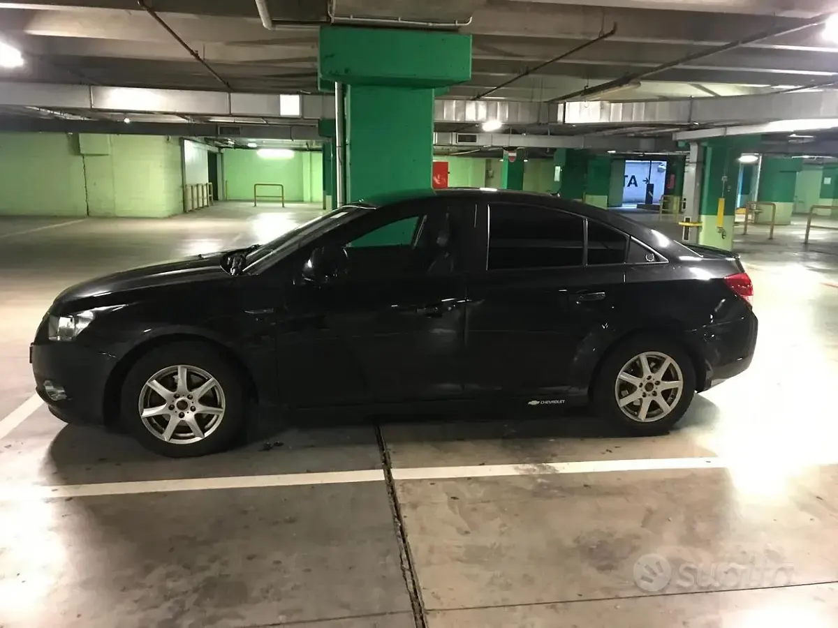 Usata Chevrolet Cruze 163 CV (119 kW) 2012 Nero Berlina
