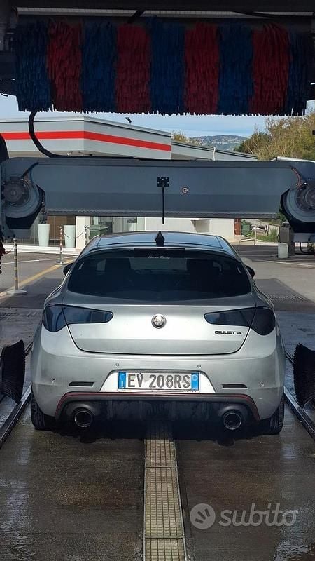 Usata Alfa Romeo Giulietta 150 CV (110 kW) 2014 Grigio Berlina