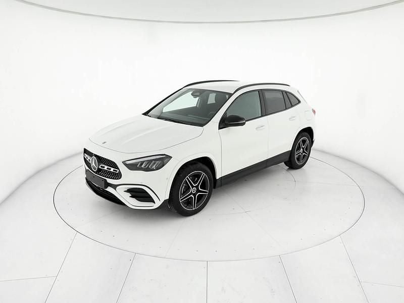 Nuova Mercedes GLA250 AMG line 218 CV (160 kW) 2026 Bianco SUV