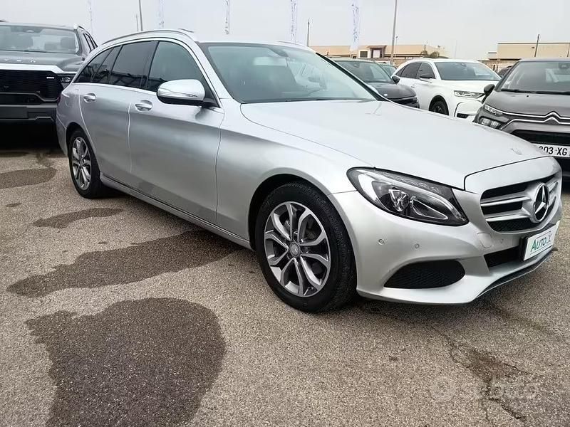 Usata Mercedes C200 Executive 136 CV (100 kW) 2015 Grigio Station wagon