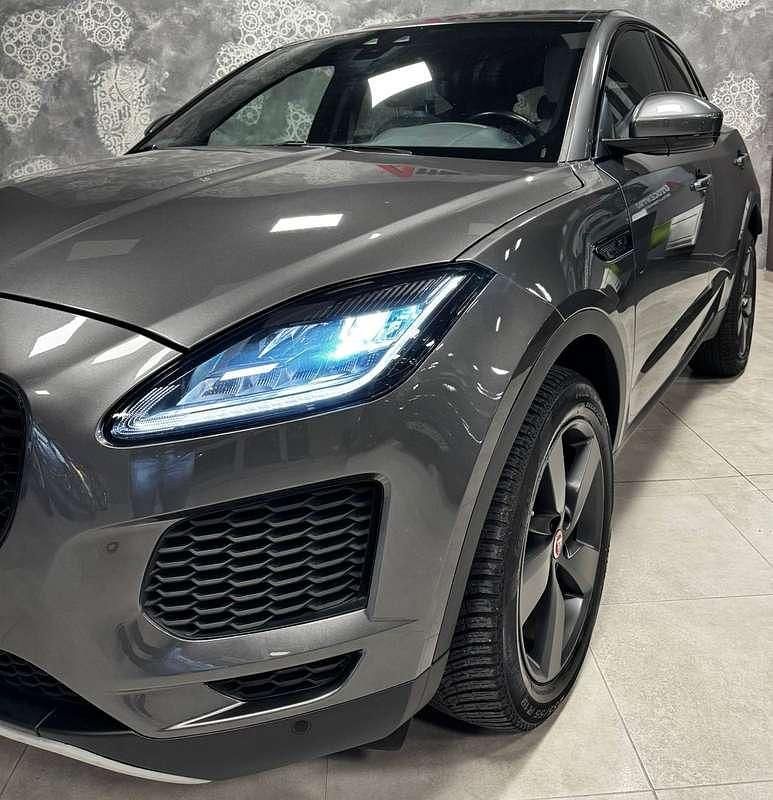 Grigio Usata 2019 Jaguar E-Pace R-Dynamic SUV | 22.000 € (Ottimo prezzo) - Immagine 1/4