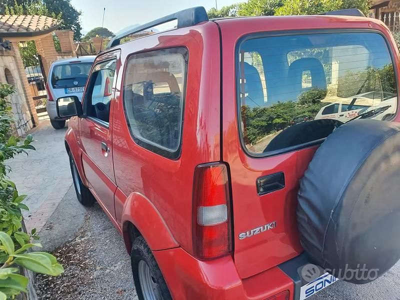 Usata Suzuki Jimny 86 CV (63 kW) 2008 Rosso SUV